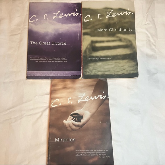 C.S. Lewis Books - Lot of 3 - The Great Divorce, Mere Christianity, and Miracles - Picture 1 of 3